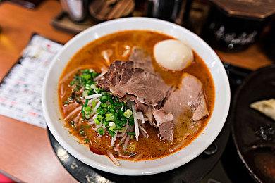 《暗黑破坏神4》首发版不会有套装 在后续更新或DLC加入